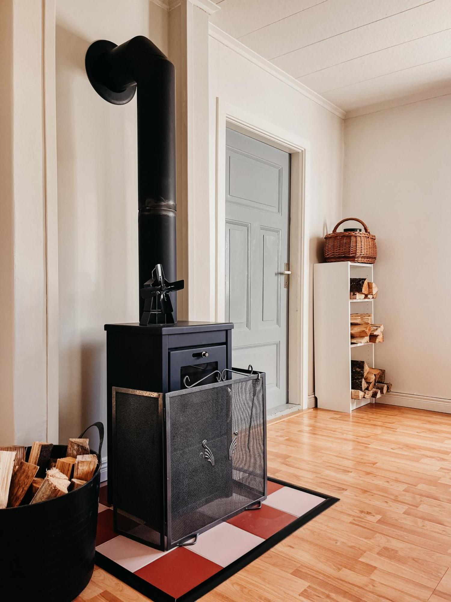 Charming House With Wood Stove Near Lake Virserum Extérieur photo